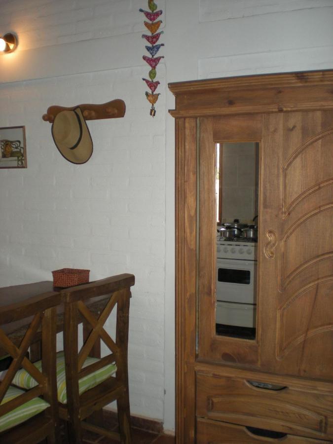 Cabanas Farah Estancia Vieja Ideal Para 2 A 3 Huespedes ヴィラ・カルロス・パス エクステリア 写真